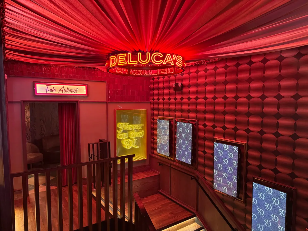 DeLuca's